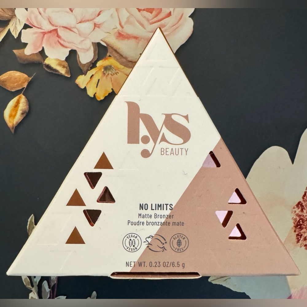 Lys Beauty Makeup No Limits Matte Bronzer Color: Courage Buildable matte bronzer